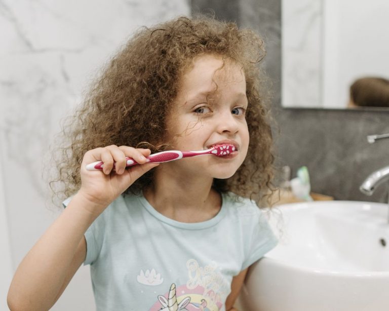 צחצוח שיניים לילדים